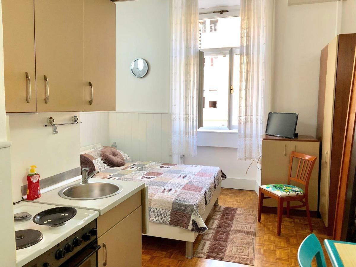 Studio & Free Parking, Aircool, Fresh Bedding Apartment Lovran Exterior photo